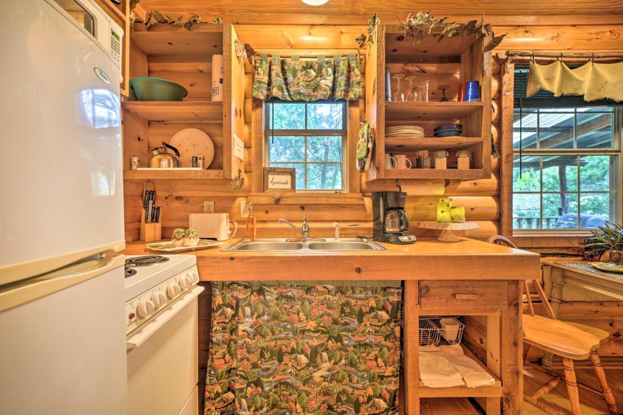 Cozy Davis Cabin With Deck - Nestled By Honey Creek! Zewnętrze zdjęcie